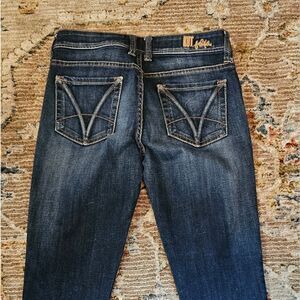 Kut from the Kloth Angie cropped skinny boyfriend sz 2 with 23" inseam.